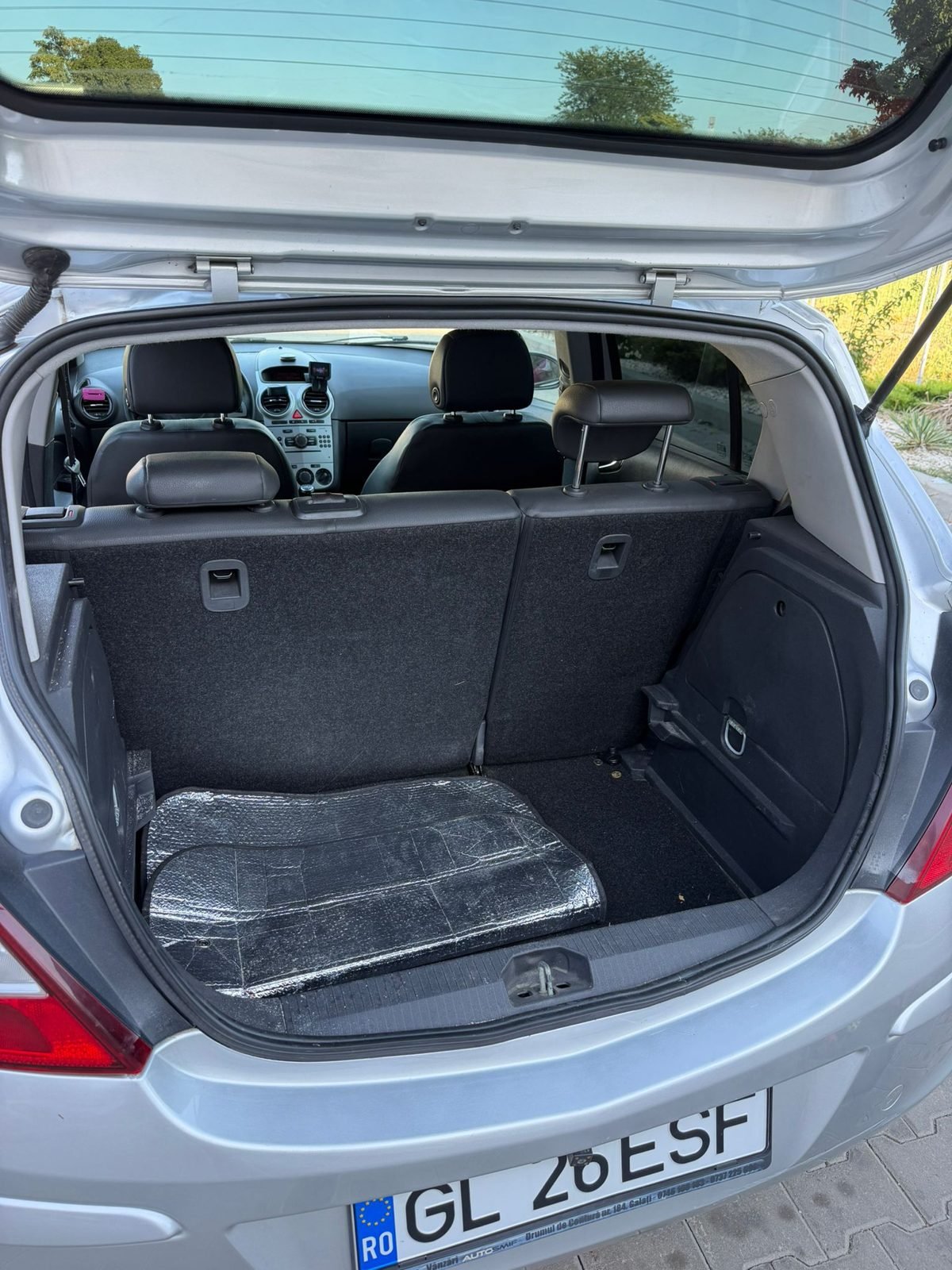 Opel Corsa 1.4 diesel — Portbagaj