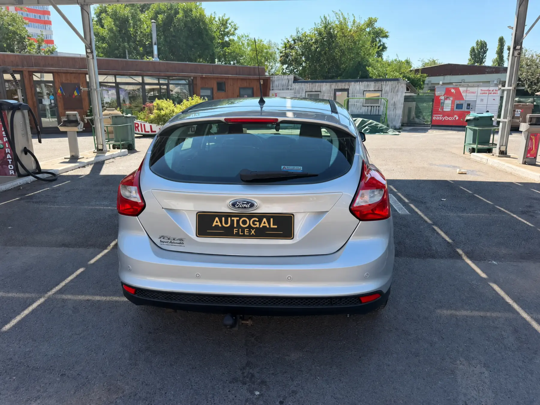 Ford Focus 3 Titanium de închiriat în Galați — spate