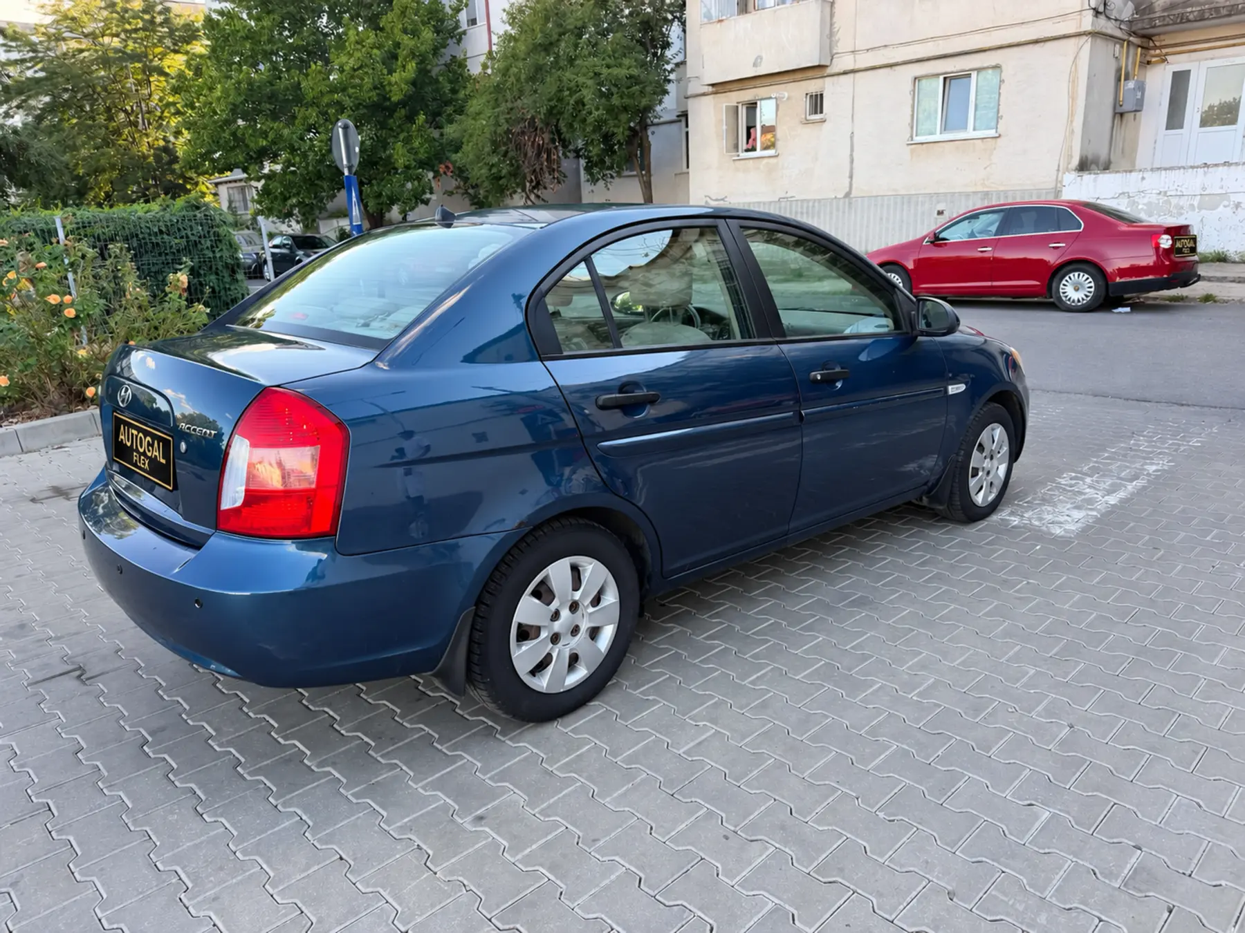 Hyundai Accent de închiriat în Galați — spate